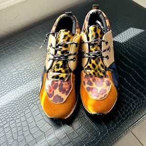 La Shellah Style Fashion Sneaker